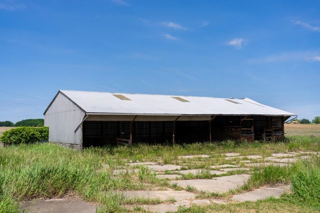 402 W Chapman Road, Fremont Twp, MI 48858