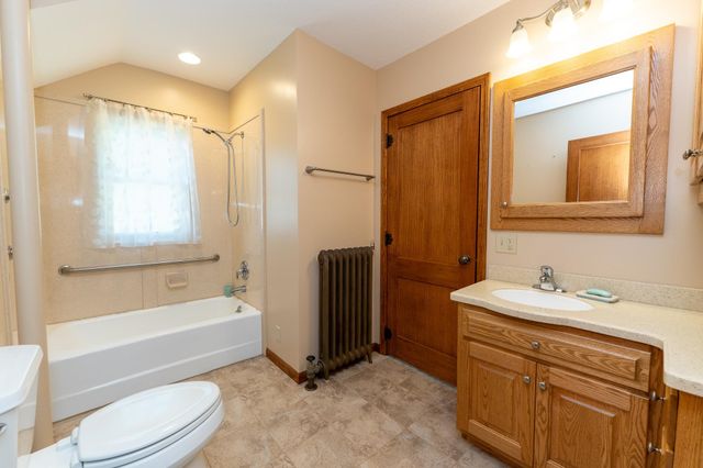 402 W Chapman Road, Fremont Twp, MI 48858