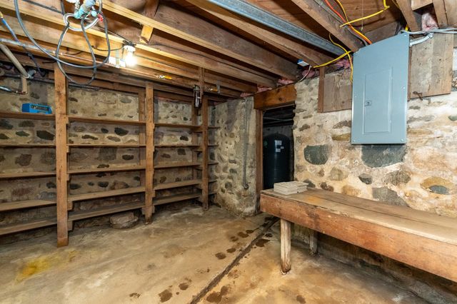 402 W Chapman Road, Fremont Twp, MI 48858