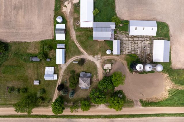 402 W Chapman Road, Fremont Twp, MI 48858