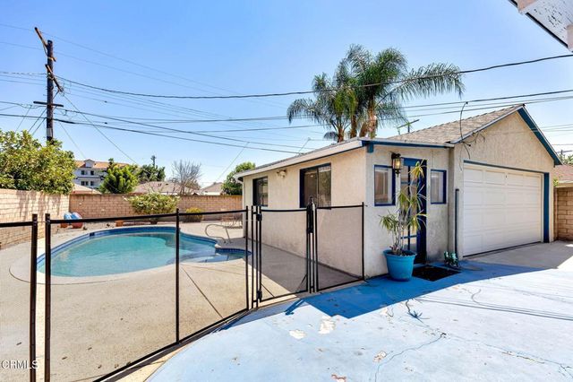 14646 Leadwell Street, Van Nuys, CA 91405