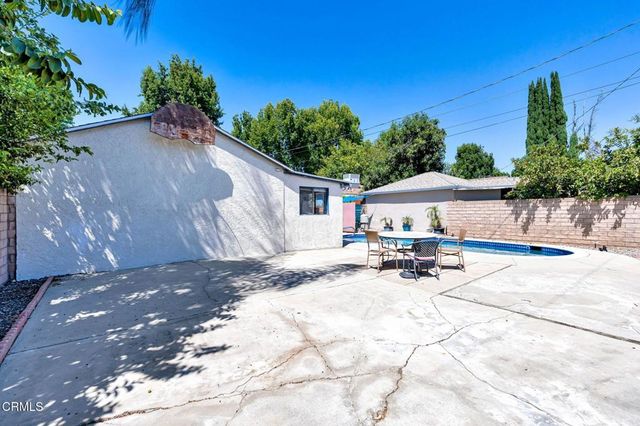 14646 Leadwell Street, Van Nuys, CA 91405