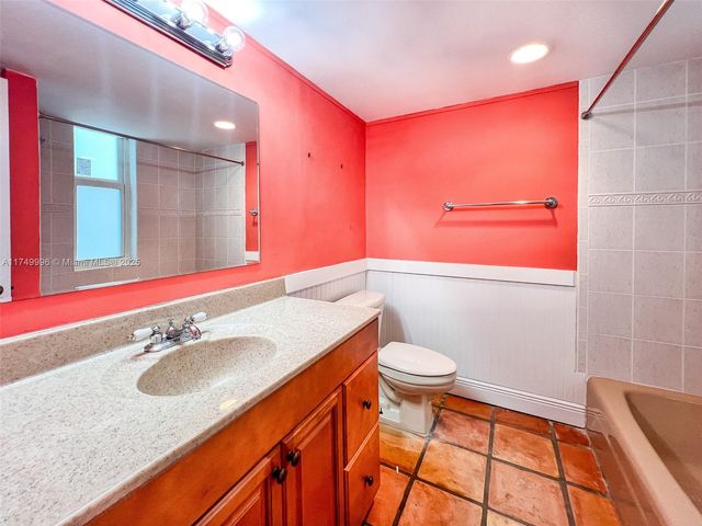 188 Atlantic Blvd B, Key Largo, FL 33037