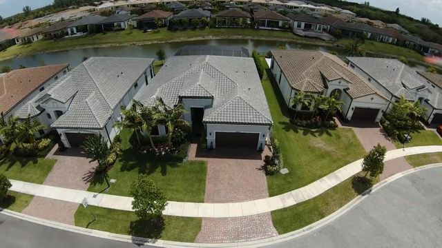 7924 Ironwood Way, Parkland, FL 33067
