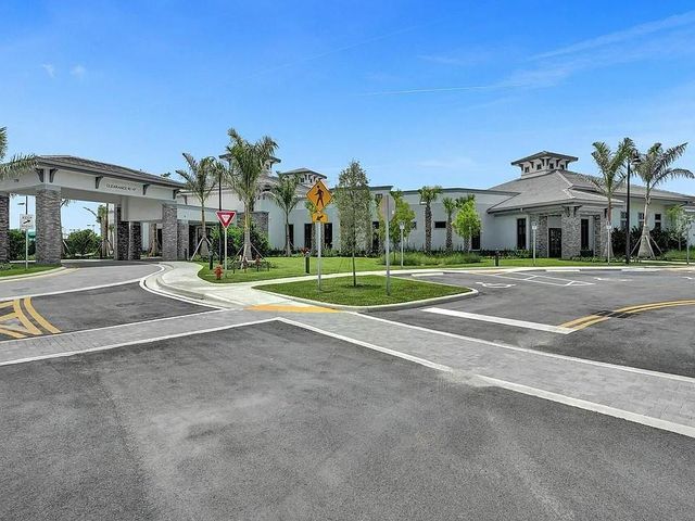 7924 Ironwood Way, Parkland, FL 33067