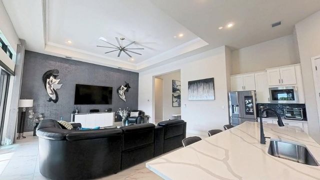 7924 Ironwood Way, Parkland, FL 33067