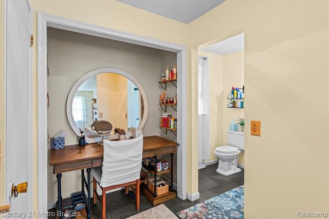 1938 Mayfield Road, Lapeer, MI 48446