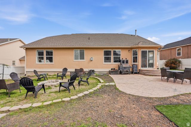 8262 S PIN OAK DR, West Jordan, UT 84081