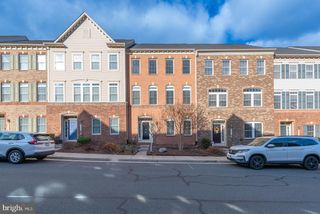 24615 JENKINS LEAF TER, Sterling, VA 20166