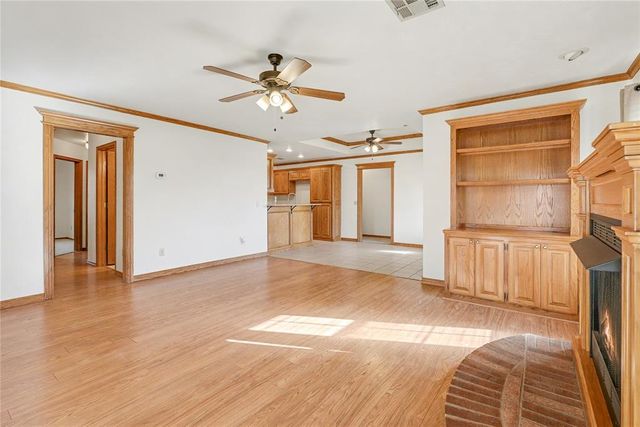 4 Willow Creek Drive, Tuttle, OK 73089