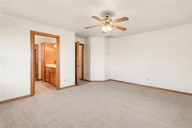 4 Willow Creek Drive, Tuttle, OK 73089