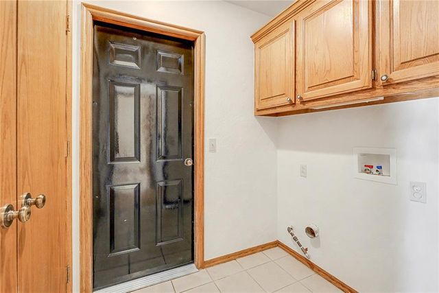 4 Willow Creek Drive, Tuttle, OK 73089