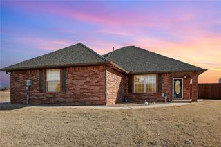 4 Willow Creek Drive, Tuttle, OK 73089