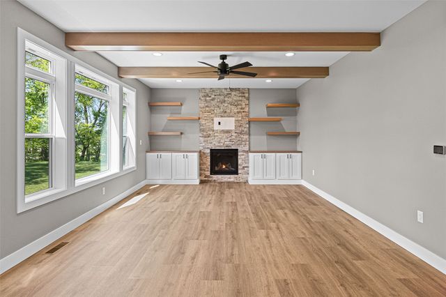 1005 Thomas Circle, Tiffin, IA 52340