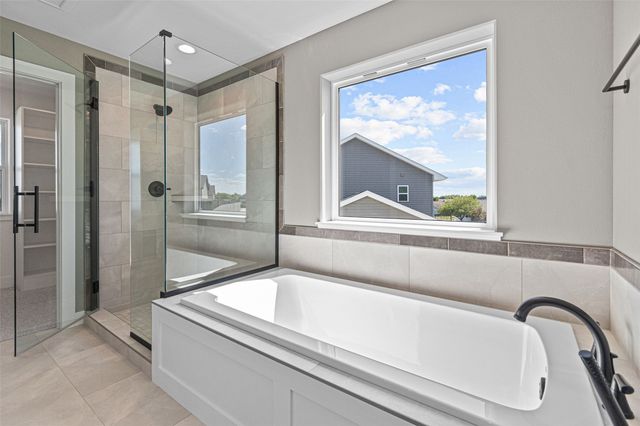 1005 Thomas Circle, Tiffin, IA 52340