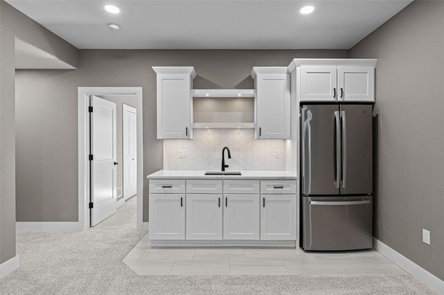 1005 Thomas Circle, Tiffin, IA 52340