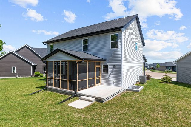 1005 Thomas Circle, Tiffin, IA 52340