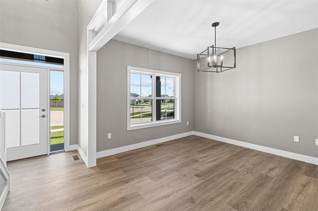 1005 Thomas Circle, Tiffin, IA 52340