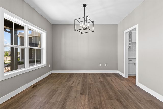 1005 Thomas Circle, Tiffin, IA 52340