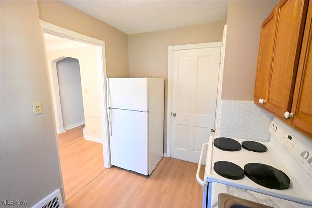 25380-25400 Lake Shore Boulevard, Euclid, OH 44132