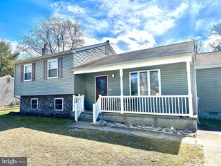 24 MARY ELLEN LN, Sicklerville, NJ 08081