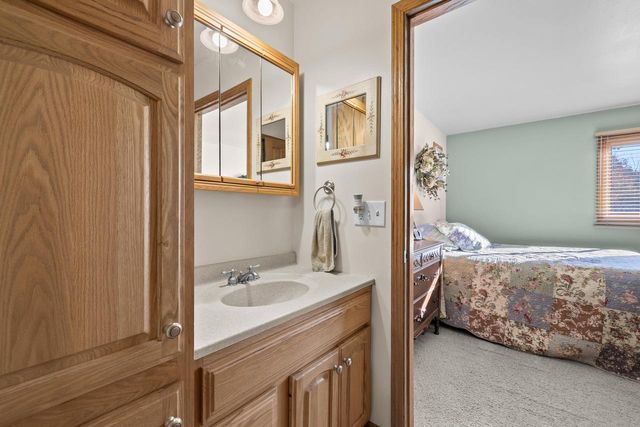 2121 LOVEWOOD DRIVE, Wisconsin Rapids, WI 54494