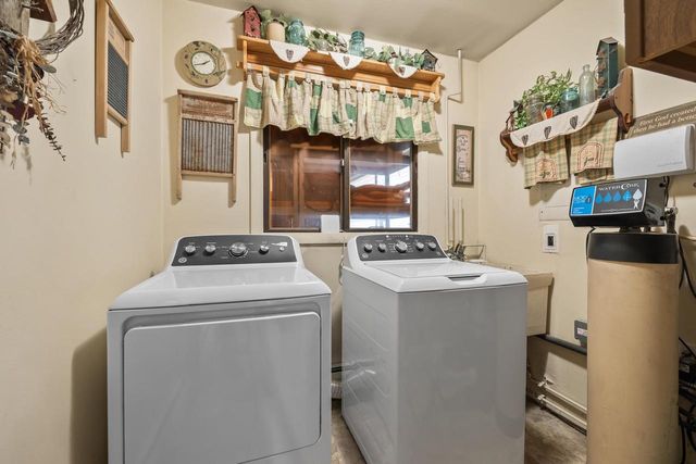 2121 LOVEWOOD DRIVE, Wisconsin Rapids, WI 54494