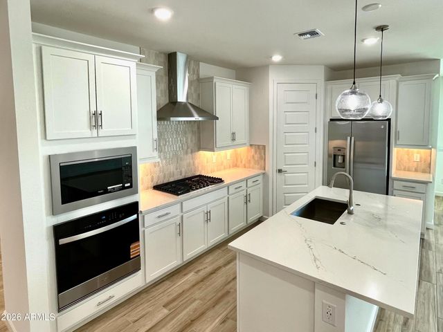 6949 W BUCKHORN Trail, Peoria, AZ 85383