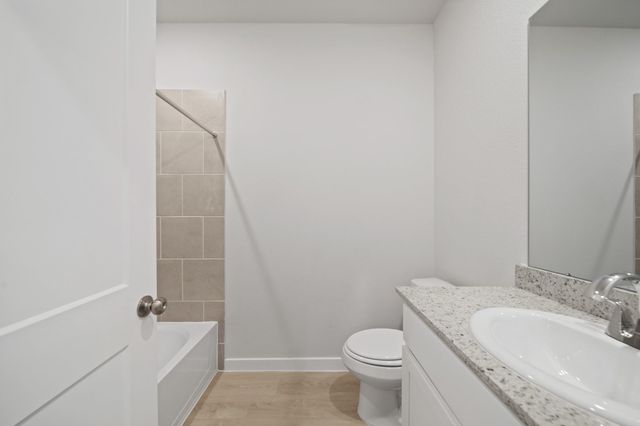 316 Bennett Street, Angleton, TX 77515