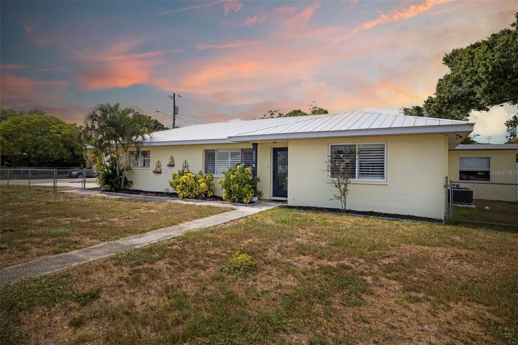 3402 15TH AVENUE W, Bradenton, FL 34205