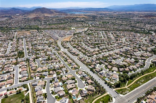 31052 Pinon Pine, Winchester, CA 92596