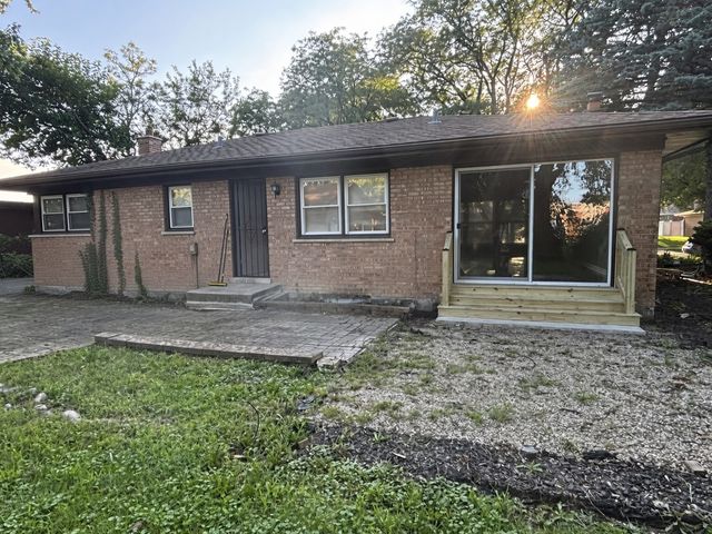 16927 Langley Avenue, South Holland, IL 60473
