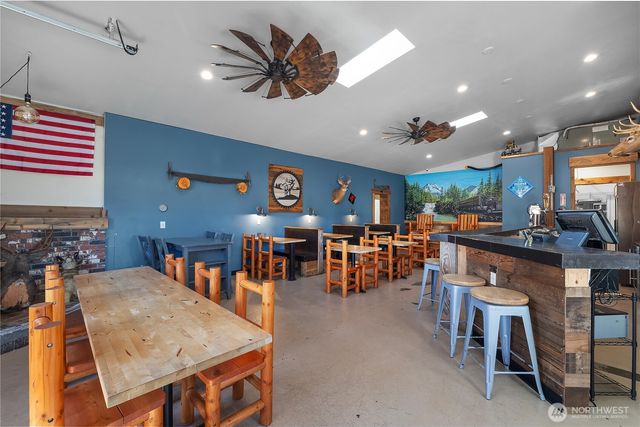 2364 Jackson Highway, Chehalis, WA 98532