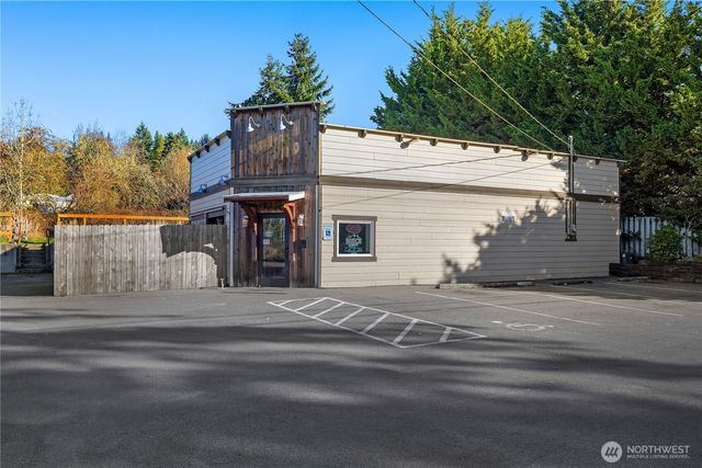 2364 Jackson Highway, Chehalis, WA 98532