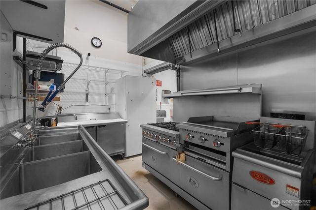 2364 Jackson Highway, Chehalis, WA 98532