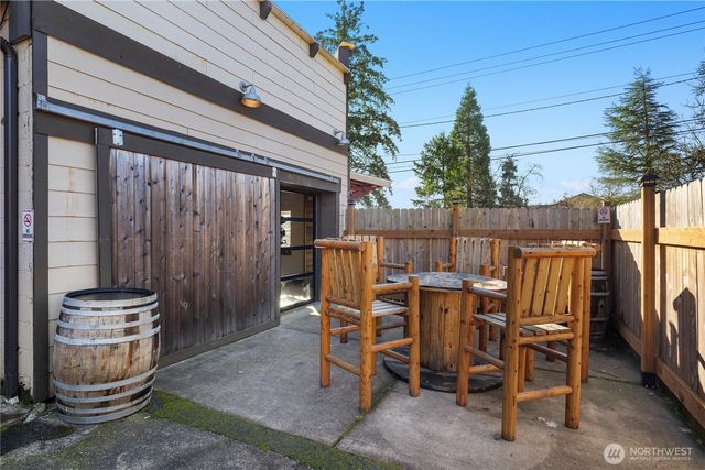 2364 Jackson Highway, Chehalis, WA 98532