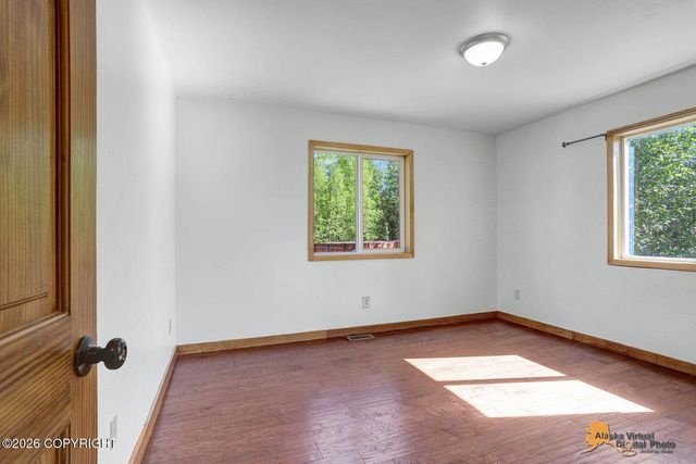16190 W Huskie Drive, Big Lake, AK 99623