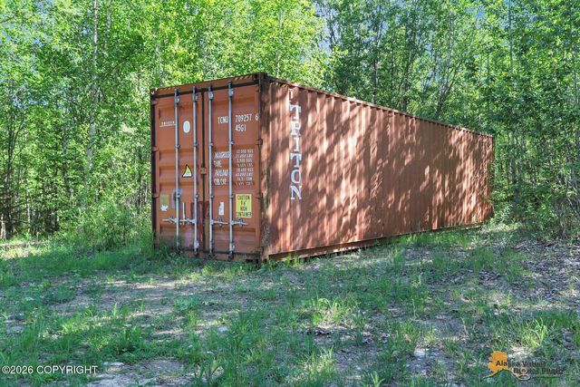 16190 W Huskie Drive, Big Lake, AK 99623