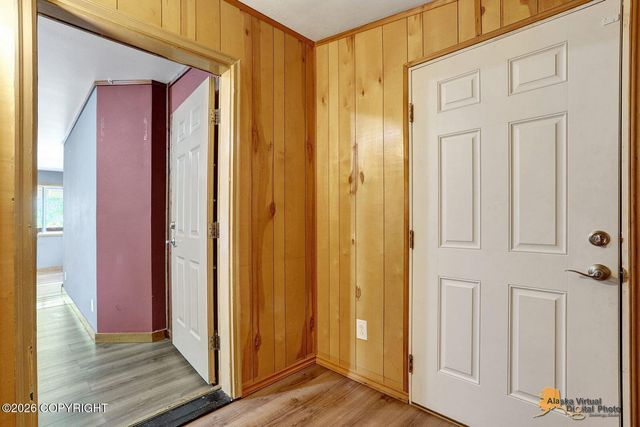 16190 W Huskie Drive, Big Lake, AK 99623