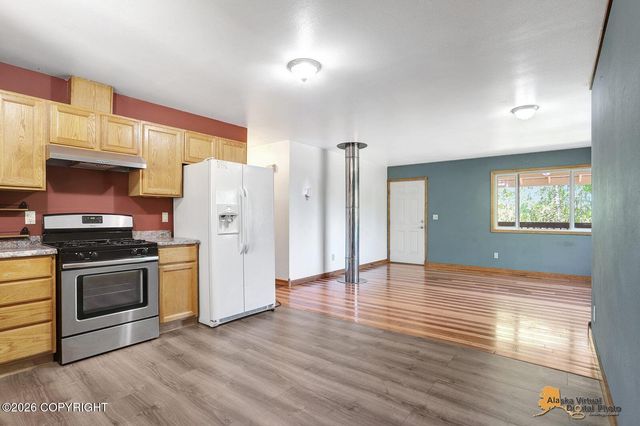 16190 W Huskie Drive, Big Lake, AK 99623