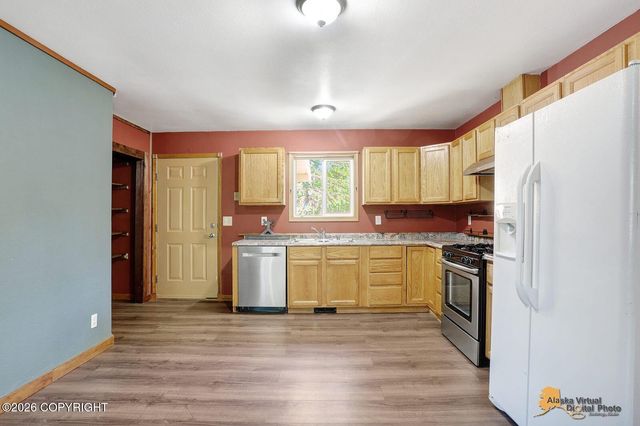 16190 W Huskie Drive, Big Lake, AK 99623