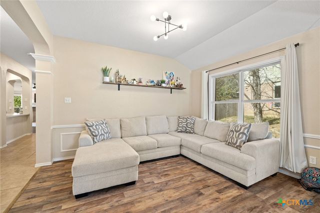 210 W Iowa Drive, Harker Heights, TX 76548