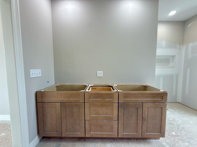 5881 N St. Paul Ct., Wichita, KS 67204