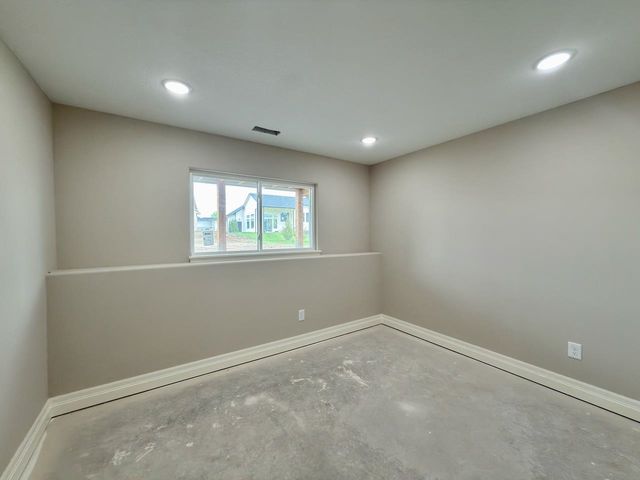 5881 N St. Paul Ct., Wichita, KS 67204