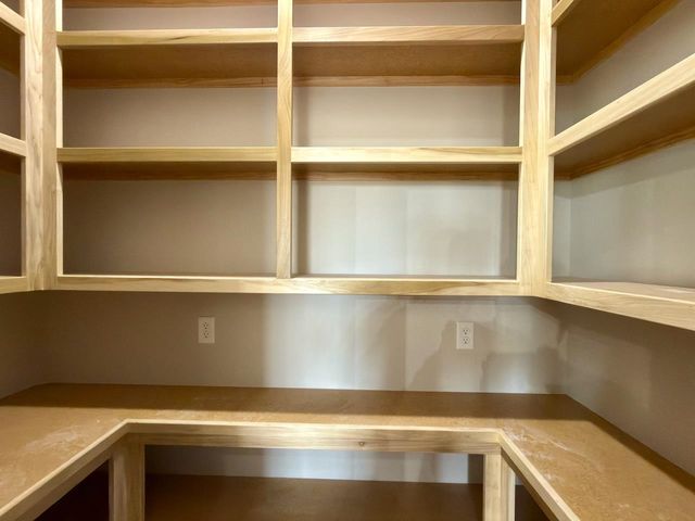 5881 N St. Paul Ct., Wichita, KS 67204