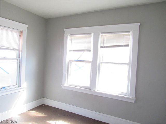 1427 E 133rd Street, East Cleveland, OH 44112