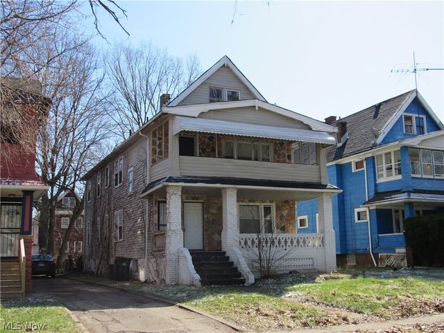 1427 E 133rd Street, East Cleveland, OH 44112
