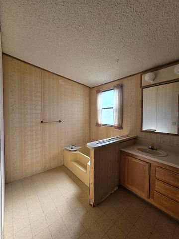 15565 W Wallen Road, Red Bluff, CA 96080