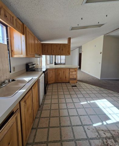 15565 W Wallen Road, Red Bluff, CA 96080