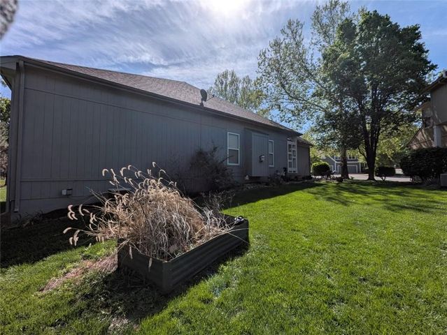 7317 SILVERHEEL Street, Shawnee, KS 66227
